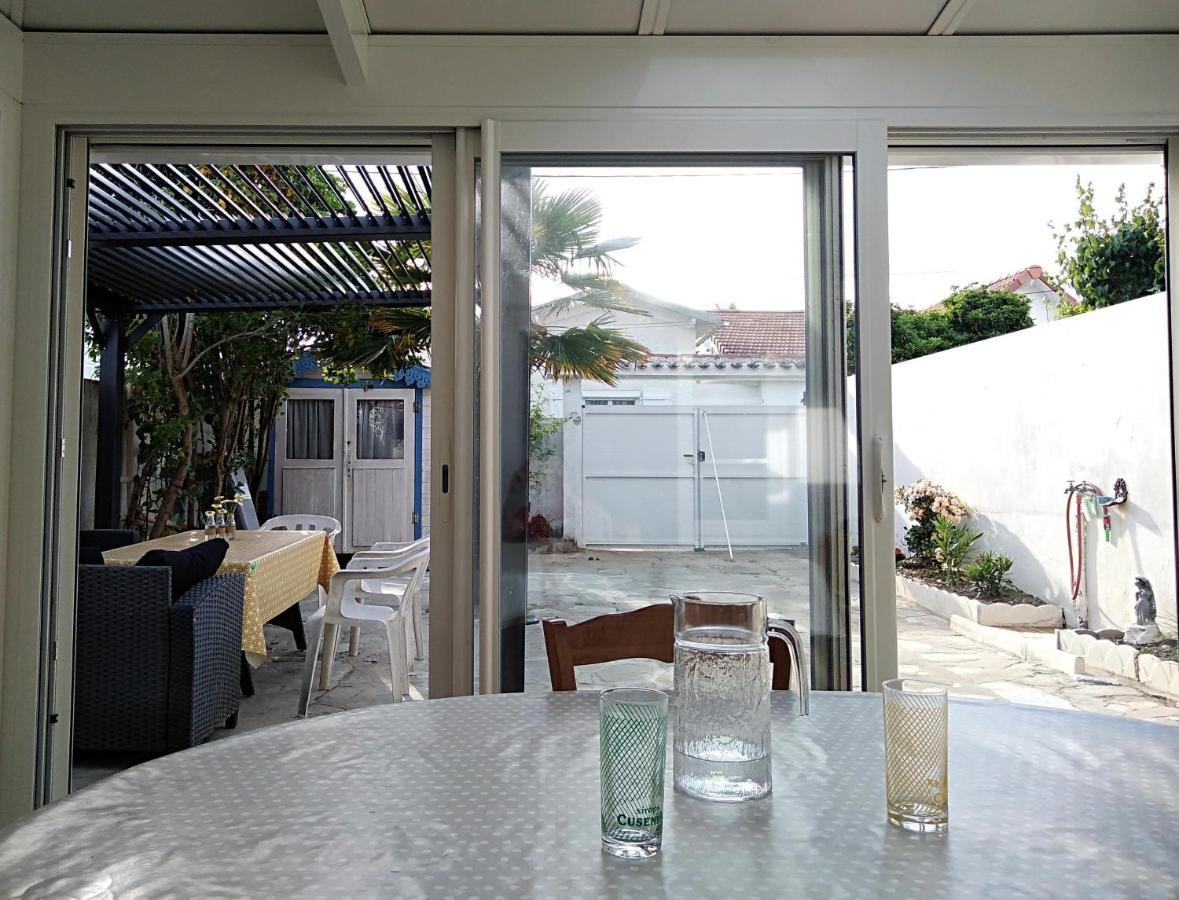 Maison Boisvinet Saint-Gilles-Croix-De-Vie, 4-5 P, Belle Cour Interieure, 200M Plage 外观 照片
